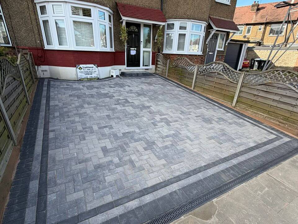 after sliver haze blockpaving with a charcoal border